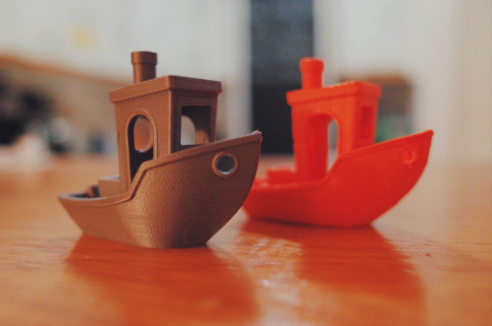 Grey Prusa MK3 Benchy + Orange Ender3 Benchy